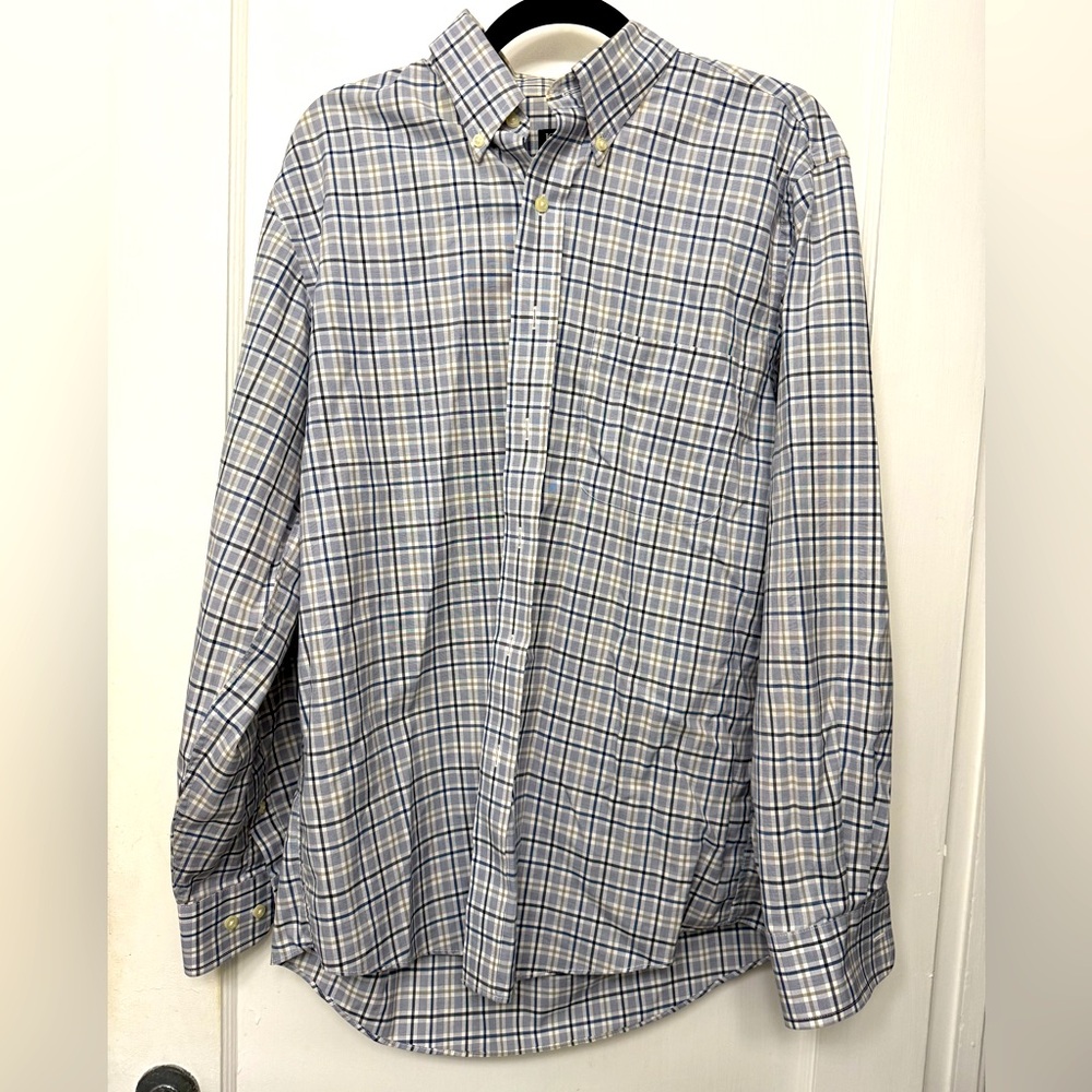 Jos. A. Bank Blue and White Casual Button Down Shirt Size Medium